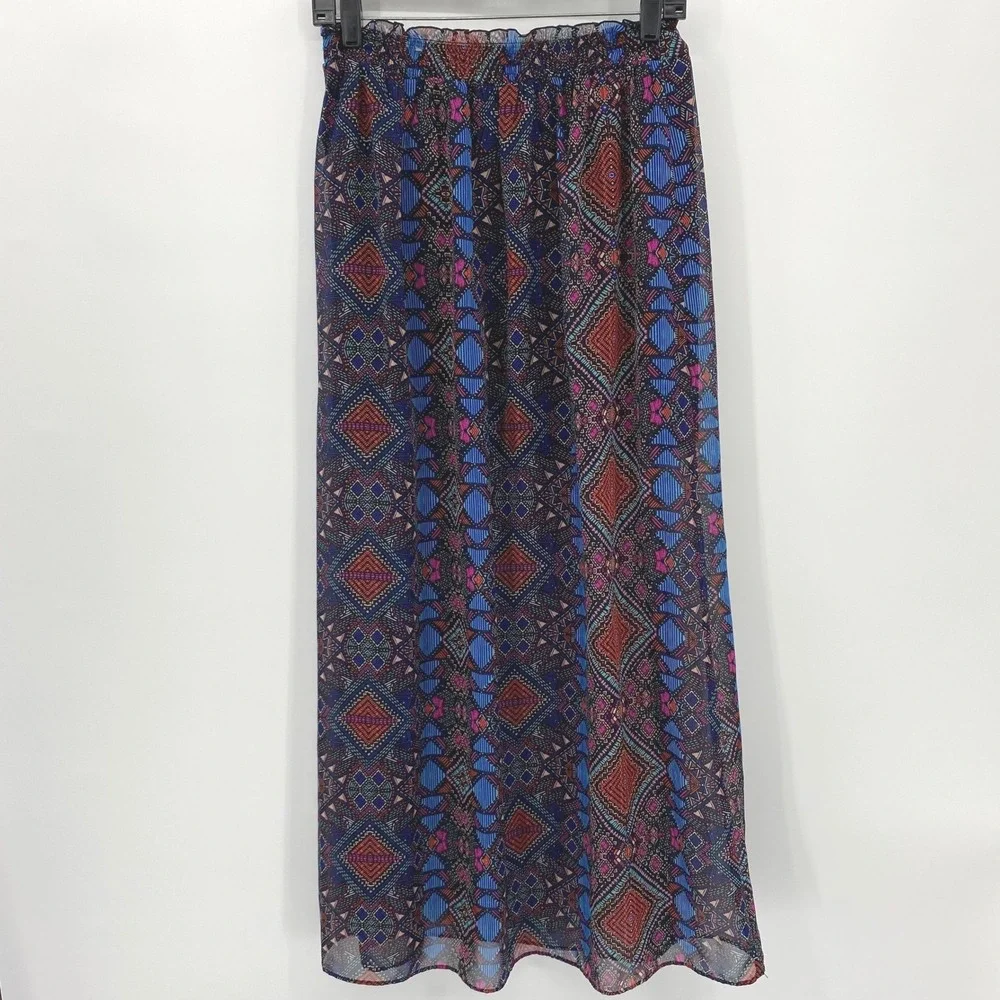 Maurices brand style